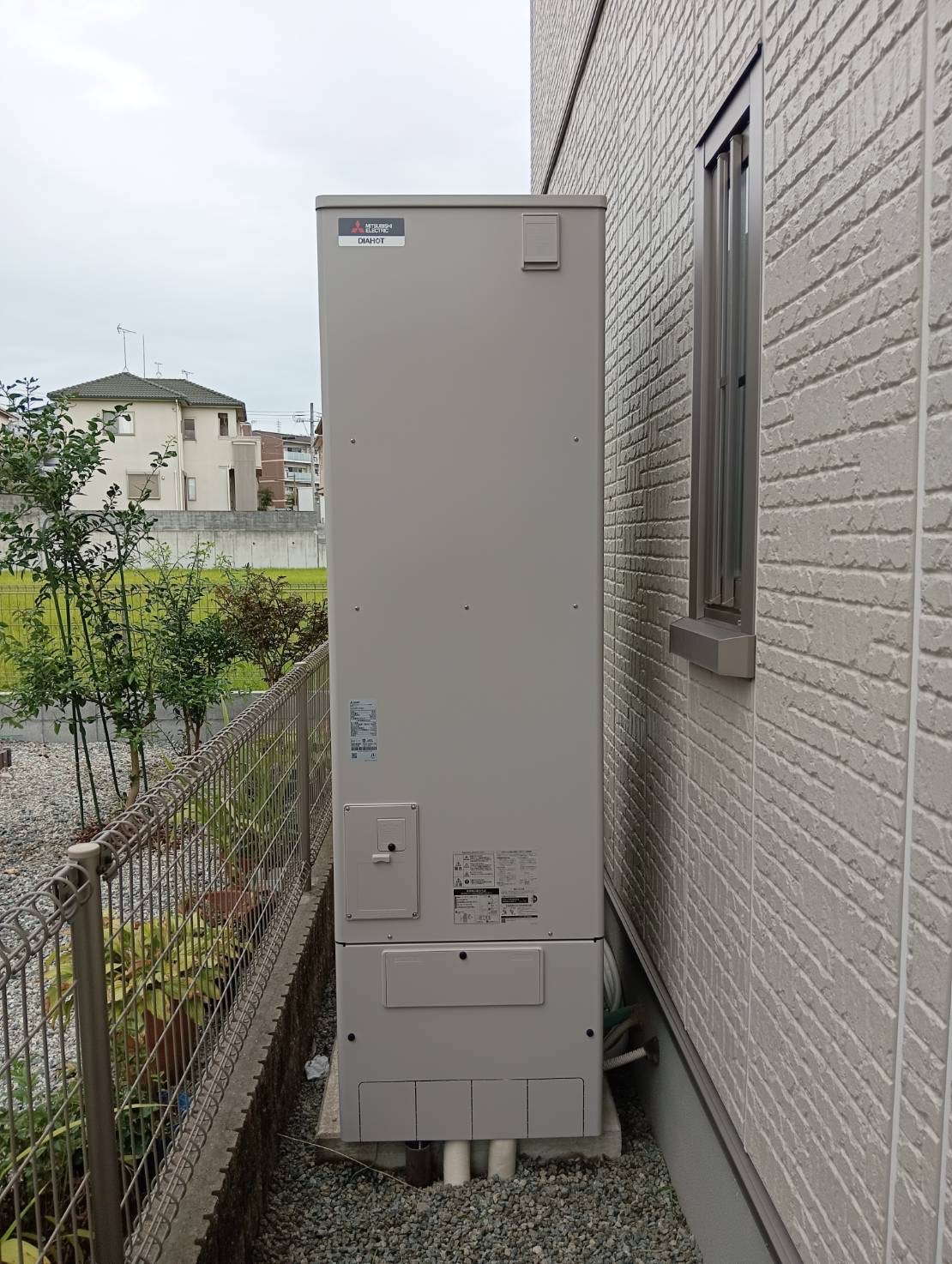 20251021A経年劣化による温度トラブルを解消！最新三菱エコキュート SRT-S377 で快適・省エネな暮らしに